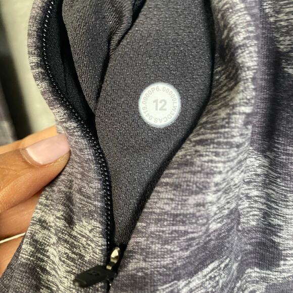 Lululemon Women Runderful Long Sleeve Shirt Size 12 Incognito Camo Activewear - Picture 3 of 11